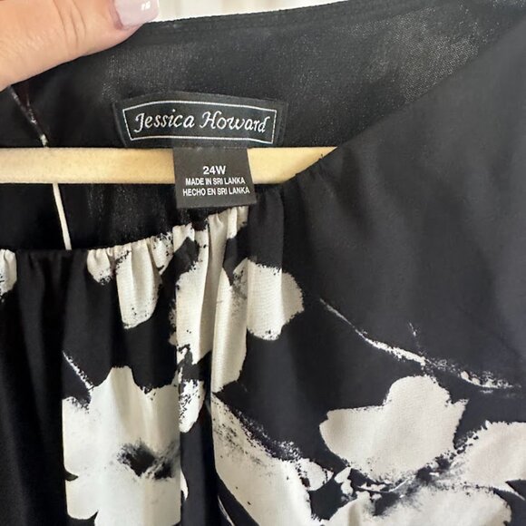 Jessica Howard Black/White Floral Maxi 24W - Picture 8 of 12